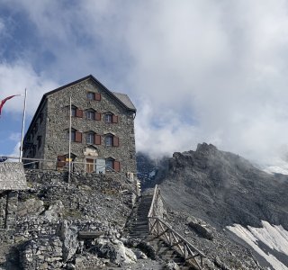 Payer Hütte am Ortler Normalweg