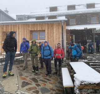 Neuschnee auf der Wiesbadener Hütte, Silvrettadurchquerung