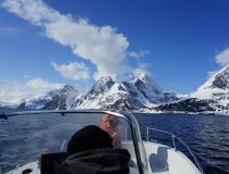 Motorboot auf dem Lyngenfjord, Anfahrt zum Reindalstinden
