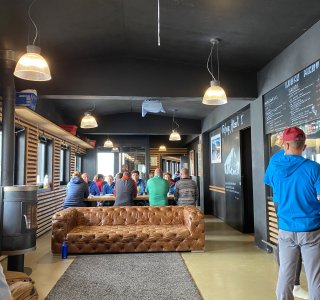 Gemütliche Lounge in der Albert 1 Hütte