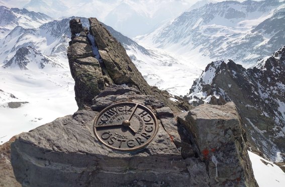 Dreiländerspitze, Grenzstein