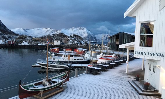 Hamn i Senja, Bootssteg