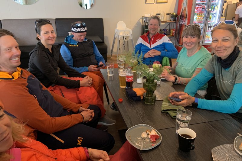 Skitourengruppe Lyngen Alps im På Hjørnet Kafé
