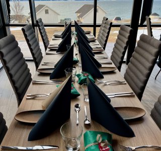 Restaurant, tisch, stühle, gedeck, panoramafenster