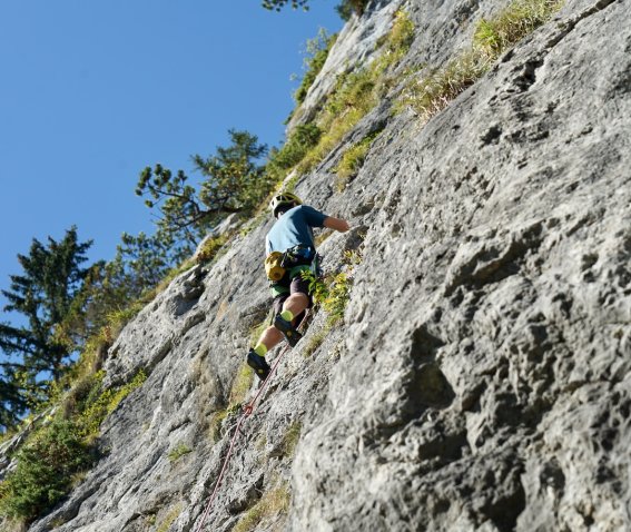 kletterer im vorstieg, allgäu