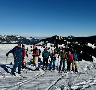skitourengruppe, pause, bergpanorama, schnee