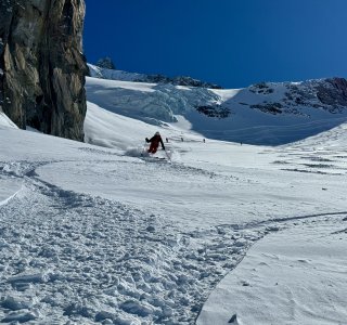 tiefschnee, skifahrer, skispur, gletscher, felswand