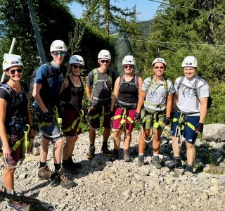 ostrachtaler klettersteig gruppe am einstieg