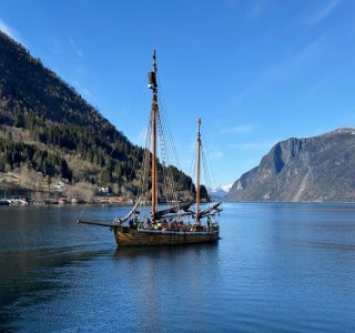 S/Y Framstig, isfjorden