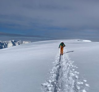 einsame skitour auf der insel kvaløya