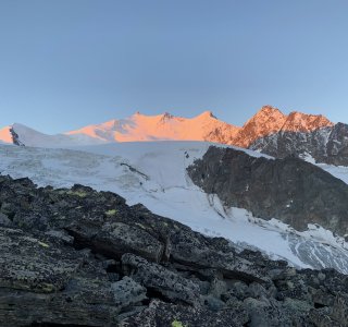 walliser Alpen, sonnenaufgang bordier hütte