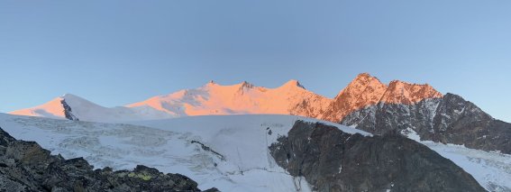 walliser Alpen, sonnenaufgang bordier hütte