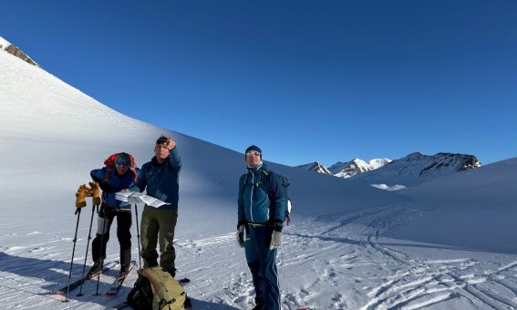 Heidelberger H Skitourenkurs, Dirk erklärt route