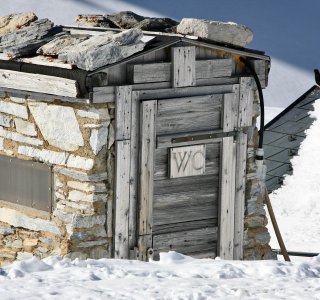 Lötschental , WC im Skigebiet lauchernalp