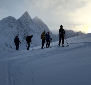 Lyngen Alps, einsame Skitour am Ostufer des Fjords