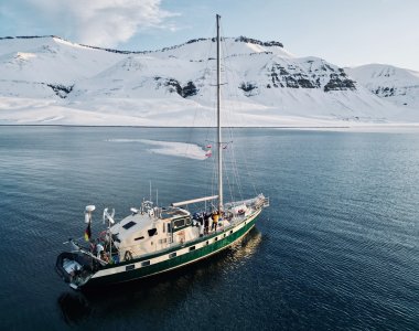 Segelyacht Ocean B in Spitzbergen