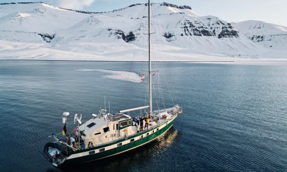 Segelyacht Ocean B in Spitzbergen