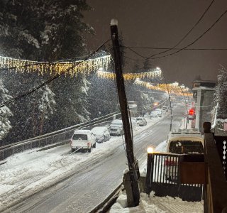 strassenzene bei nacht in Mestia