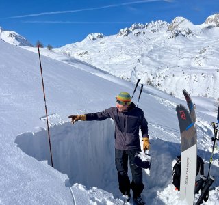Schneeprofil, Val Bedretto, LWS 4