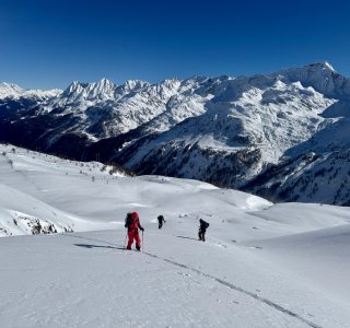 skitouren im Tessin, Val Bedretto, Skitourengruppe