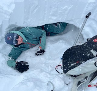 Sondieren, übung, skitourenkurs
