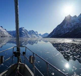 Der Eternity Fjord (grönländisch Kangerluarsuk Sujuller, dänisch Evighedsfjorden) ist ein atemberaubender, ca. 180 Kilometer langer Fjord an der Westküste Grönlands