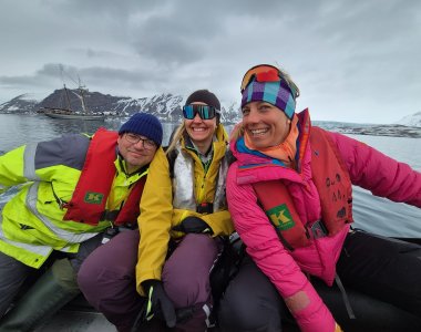Svalbard 26 , spass im zodiac beim anlanden