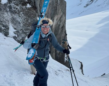Svalbard 26 - kurzes Tragestück beim Aufstieg zum Phippsfjellet, PKF