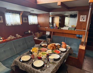 Svalbard 26 , frühstück ocean b
