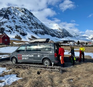 mountain spirit bus, insel arnøya