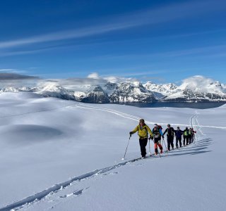 skiourengruppe lyngenalps 2026, sorbmegaisa