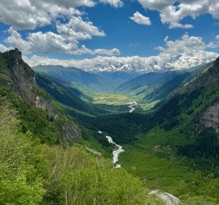 Svaneti TCT , Dolra-tal mit Laila ridge