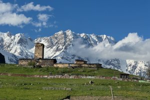 Lamaria Kloster, Ushguli, Schchara, 5.193 m