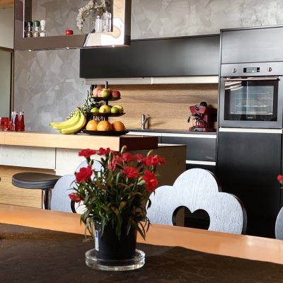 N6, Siebenschön Küche mit Blumen