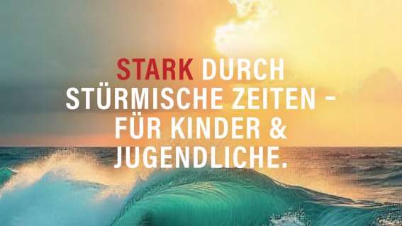 Stark in stürmischen Zeiten für Kinder und Jugendliche In dieser Szene ist die Kraft des Meeres zu sehen, symbolisch für Kinder und Jugendliche, die Herausforderungen meistern.