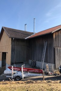 Schornsteine über Dach