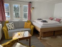 Sonnige Wohnzimmer (Ferienhütte)