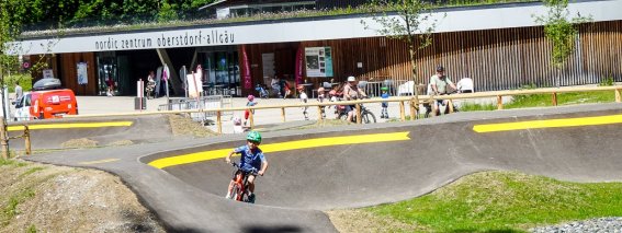 Unterwegs im Pumptrack