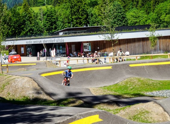 Unterwegs im Pumptrack