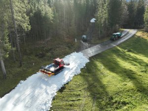 Präparierung der Snowfarming-Loipe