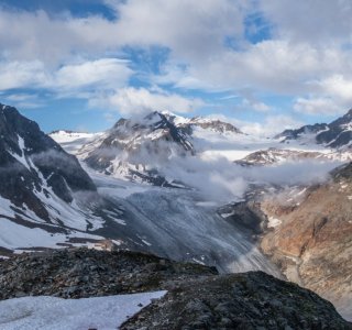 4. Tag - Auch die beeindruckende Gletscherzunge des Mittelbergferners können wir beim Aufstieg bewundern