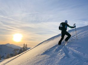 Hörnertour - Gipfelanstieg im Hintergrund das Riedberger Horn