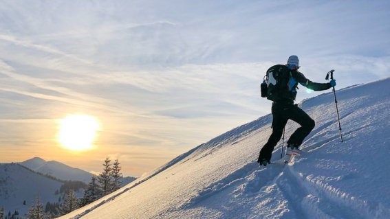 Hörnertour - Gipfelanstieg im Hintergrund das Riedberger Horn
