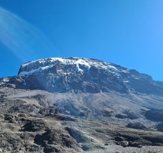 Kilimanjaro-Besteigung über die Machame-Route mit Mount Meru, Tansania