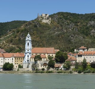 W Donau Passau-Wien Dürnstein Blick auf Stift©Donau Touristik Zupanc