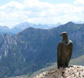 Ein bekanntes und beliebtes Fotomotiv, das Christomannos Denkmal (2.349 m)
