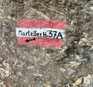 Wegemarkierung zur Marteller Hütte