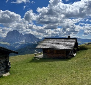 Seceda und Langkofel | © Mathias Klebaur, OASE alpin GmbH
