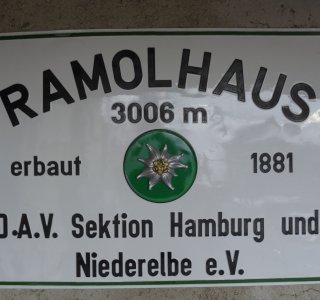 DAV Schild vom Ramolhaus