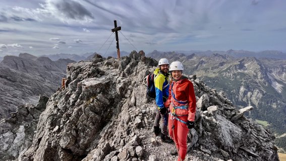 Am Gipfel der Trettach angekommen